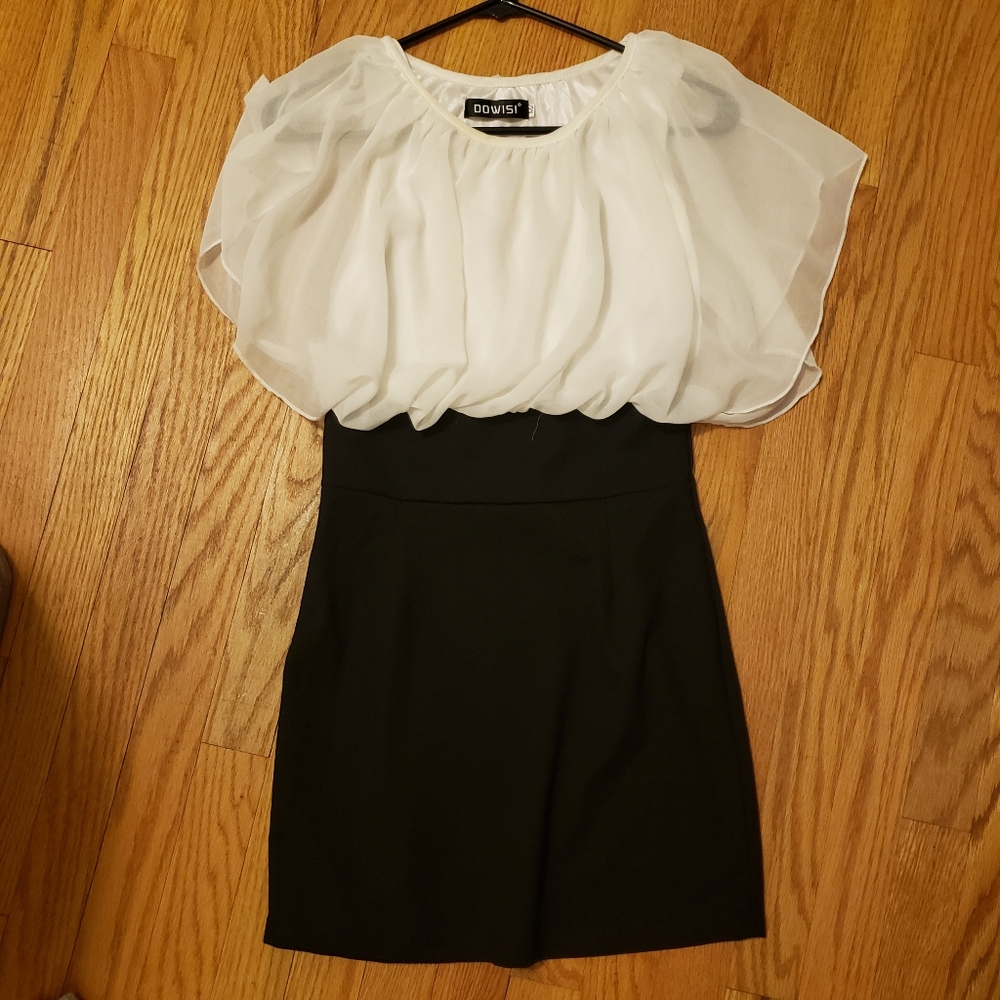 Chiffon white and black dress